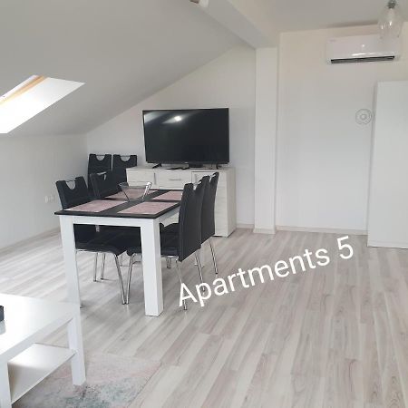 Leoalemar Apartment โนวีวีโนดอลสกี ภายนอก รูปภาพ