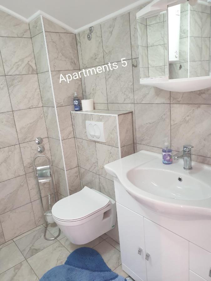 Leoalemar Apartment โนวีวีโนดอลสกี ภายนอก รูปภาพ