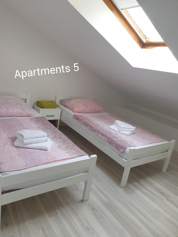 Leoalemar Apartment โนวีวีโนดอลสกี ภายนอก รูปภาพ